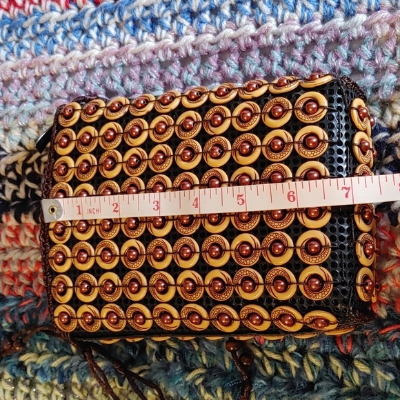 ISLAND CROSSBODY BAG - Picture 8 of 12